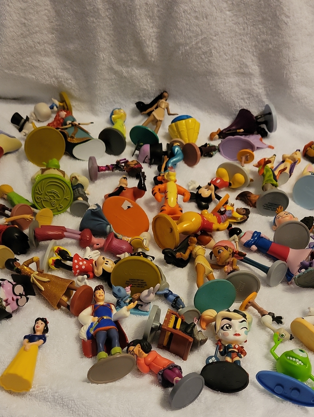 Mixed Kids Toy Figurine Lot - Assorted Disney Characters